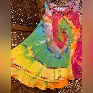 🚺 Shoreline rainbow tie-dye swing tank top